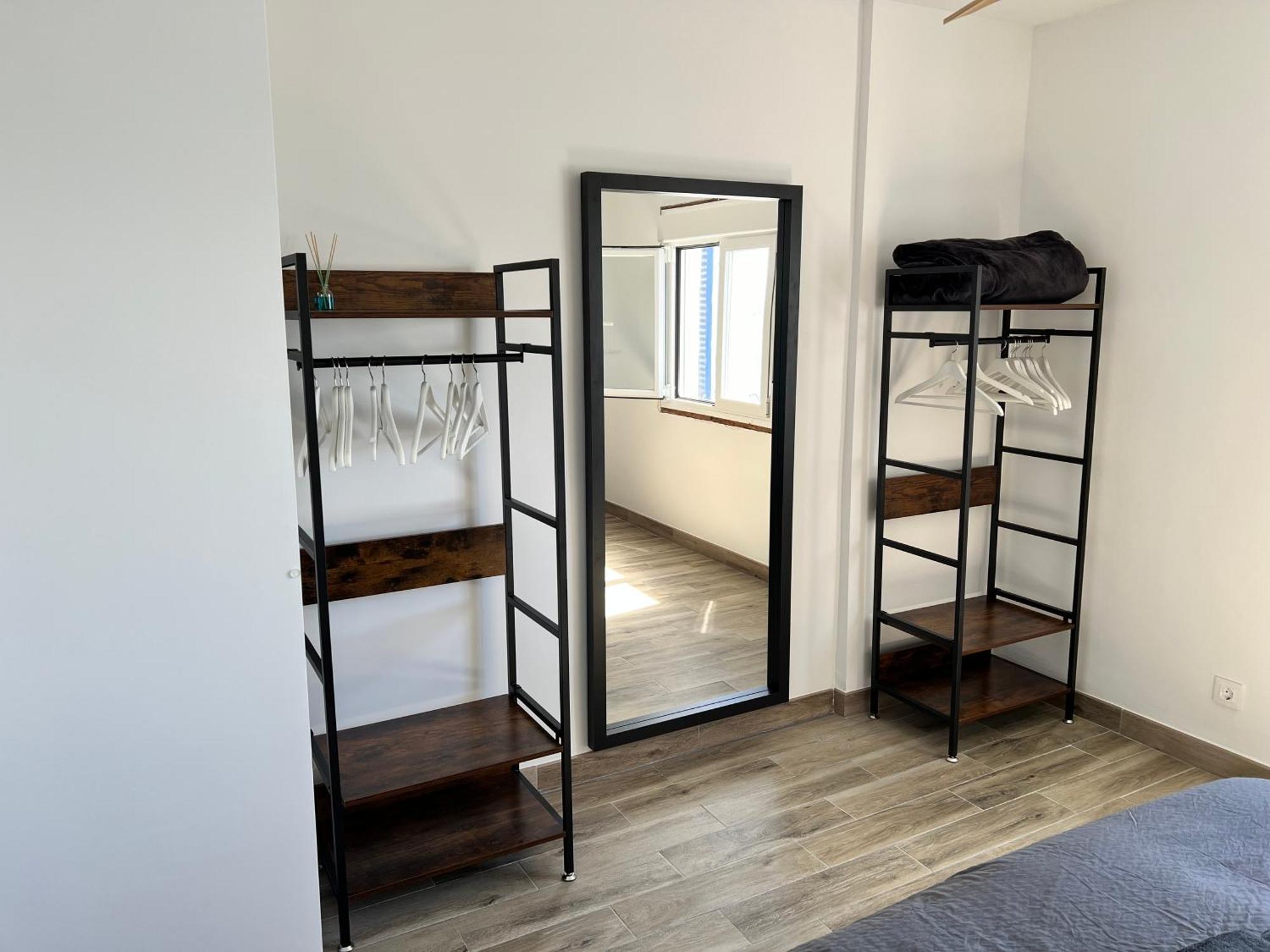Newly Renovated 2 Bedroom Beachfront House Sitio de Calahonda 외부 사진