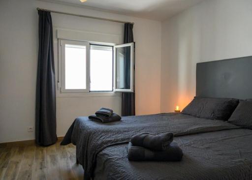 Newly Renovated 2 Bedroom Beachfront House Sitio de Calahonda 외부 사진